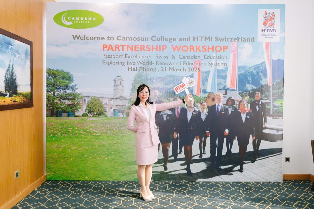 A seminar on studying in Canada and Switzerland in 2025