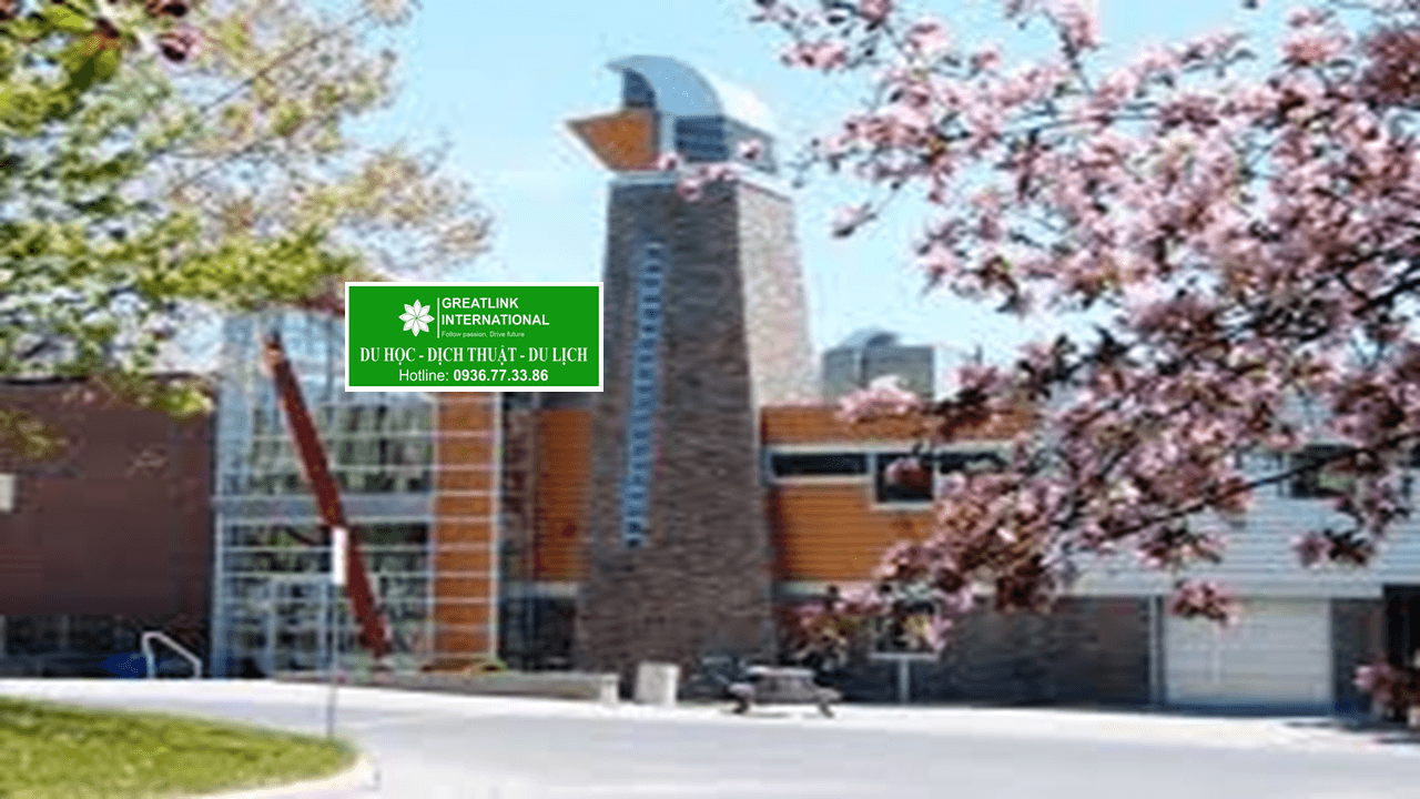 New scholarships for students at Fleming College