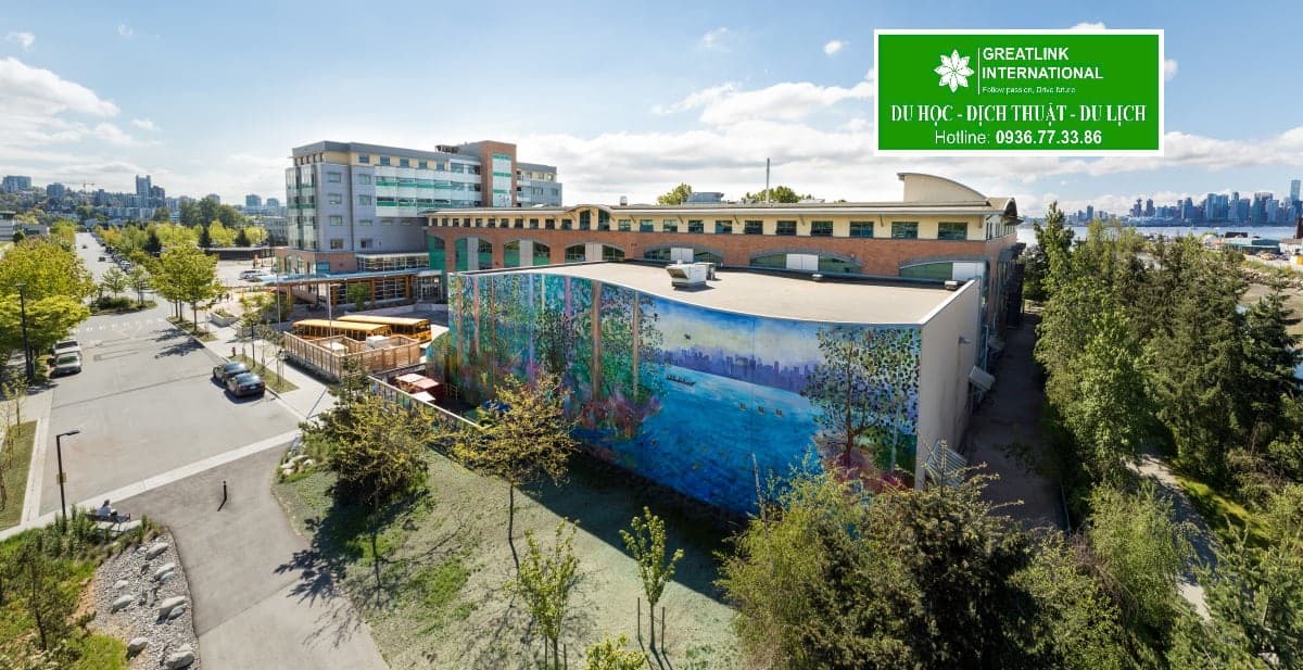 High school study in Canada at Bodwell High School