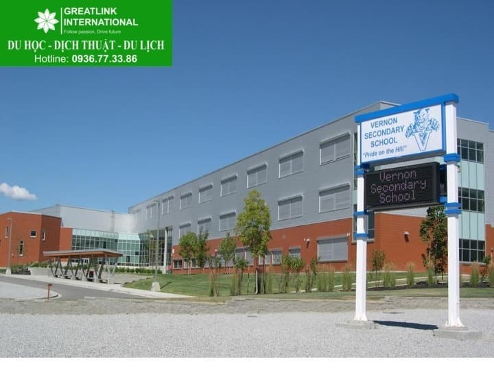 Canadian public secondary education: Vernon School District
